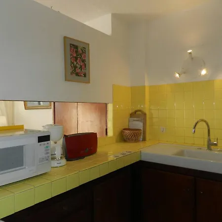 Apartment Le Lavandou, 3 Pieces, 6 Personnes - Fr-1-713-83 *