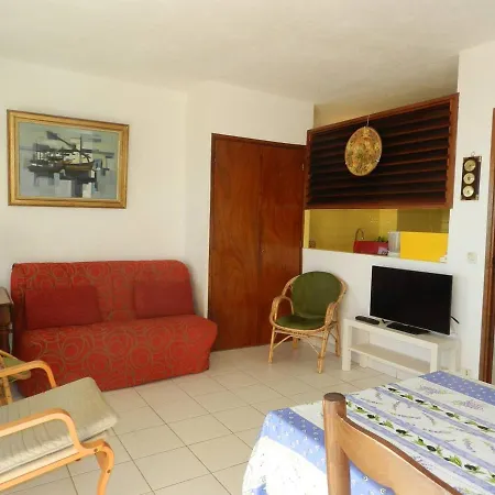 Le Lavandou, 3 Pieces, 6 Personnes - Fr-1-713-83 * Le Lavandou